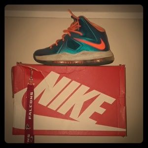 LeBron 10